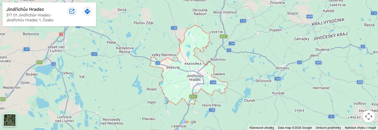 Mapa Google: Jindřichův Hradec s vyznačenou hranicí obce, okolo Veselí nad Lužnicí, Kardašova Řečice, Strmilov a Kunžak